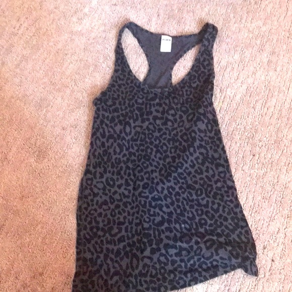 Black leopard print tank top. It’s brands are PINK Victoria Secret - Picture 1 of 4